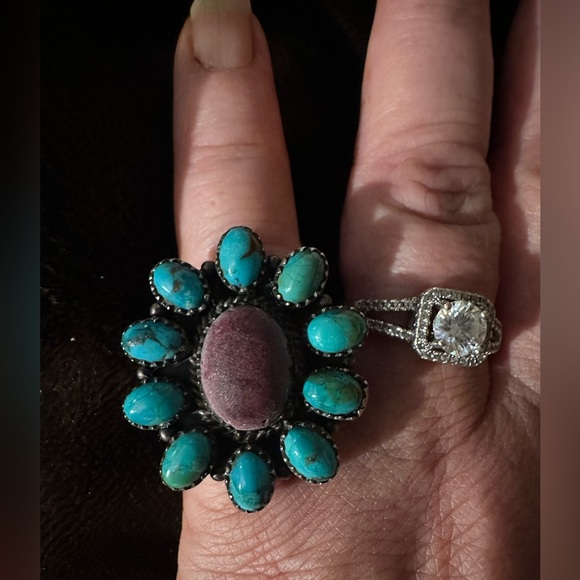 Ring Adjustable-Kingman Turquoise and Spiny Oyster flower Ring - Picture 12 of 12